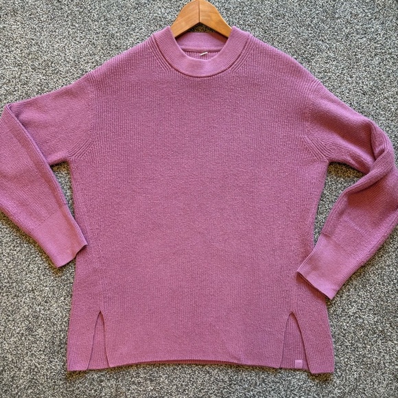 Lululemon Merino Wool Ribbed Crewneck Sweater Velvet Dust Purple Knit Size 4 - Picture 10 of 13